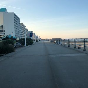 Meet your Posher, Raquel